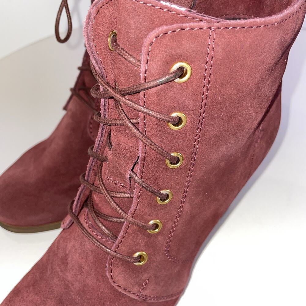 Diba Blake Suede 3" Wedge Zip Lace Up Bootie Burgundy Sz 7.5M - Picture 5 of 7